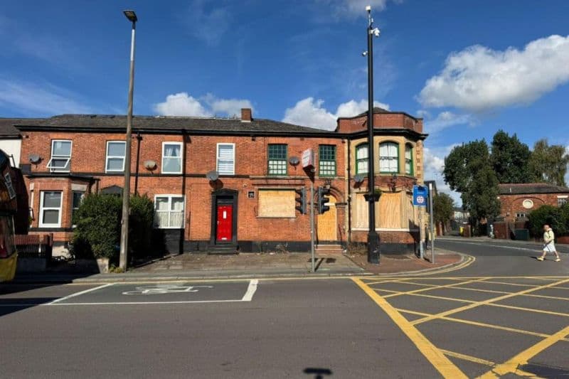 3 bed Mixed Use Commercial For Auction