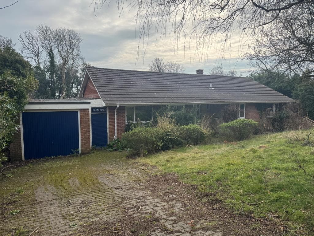 Detached Bungalow With Structural Movement